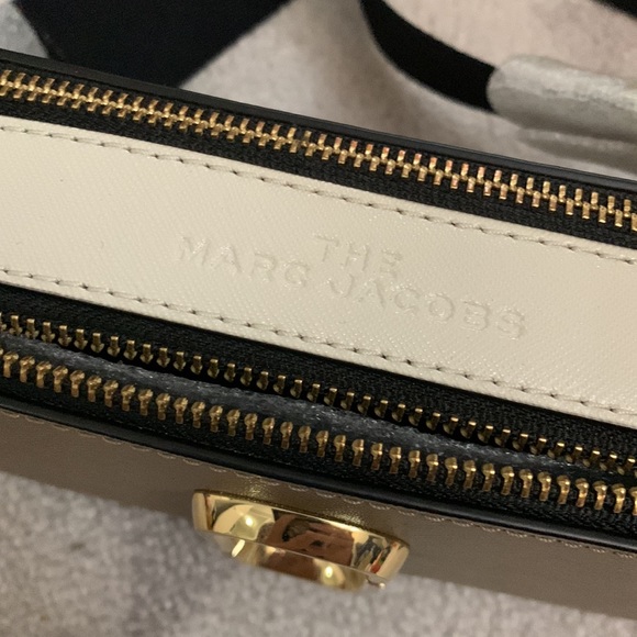Marc Jacobs Snapshot Small Bag Taupe & White - Picture 4 of 13